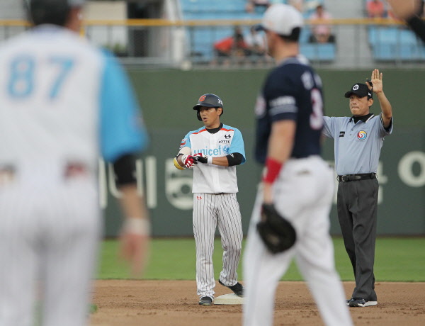 적시타점을 때려낸 하준호 선수